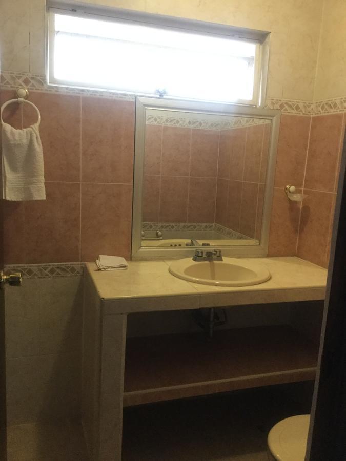 Suites El Retiro Tuxtla Gutierrez Ngoại thất bức ảnh